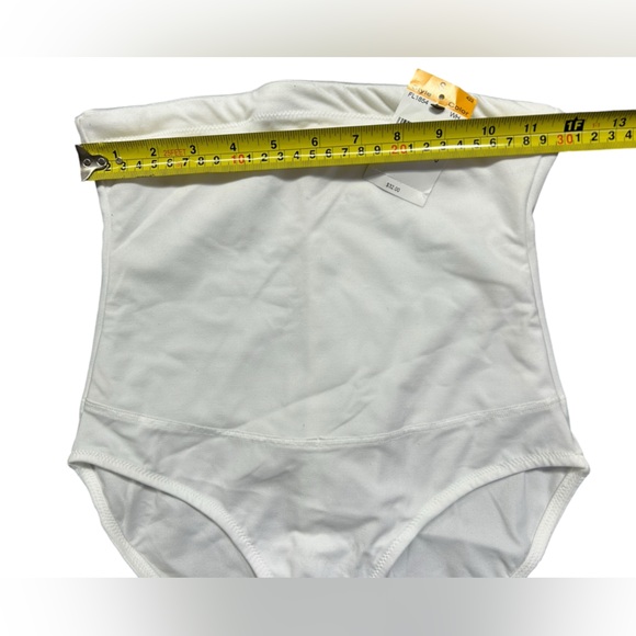 MAIDENFORM womens white panty shapewear high rise brief FL1854 size S NWT - Picture 3 of 4